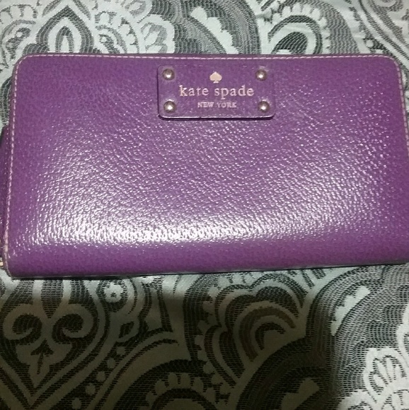 Wallet - Picture 1 of 2